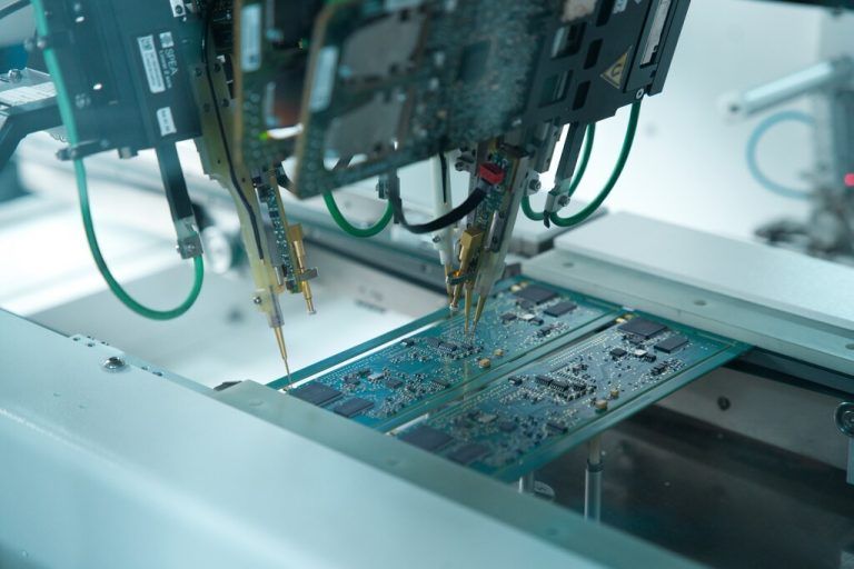 Variosystems sorgt für die Herstellung von Elektroniklösungen.Variosystems