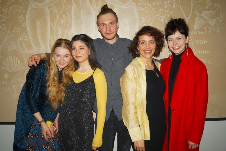 Das Schauspielensemble Vivienne Causemann, Isabella Campestrini, Sandro Nicolussi, Rahel Jankowski und Luca Hass (v.l.).Yasmin Ritter (7)