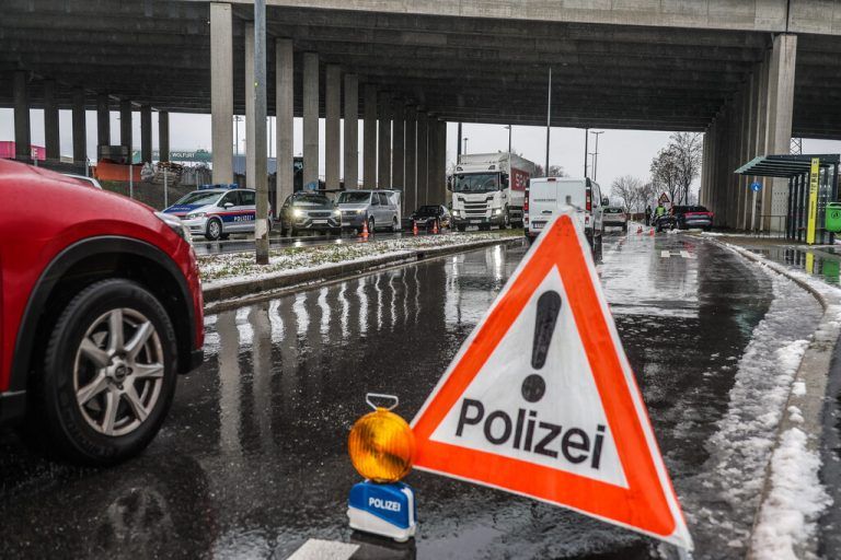 Die Polizei erwischte wieder einen Raser.neue