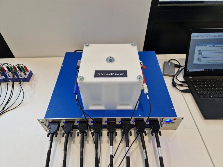Die Salzwasserbatterie Storex Power ist bereit für die Serienproduktion. Unten Günter Grabher.V-Trion/Storex-Power. Neue-Archiv/Grabher
