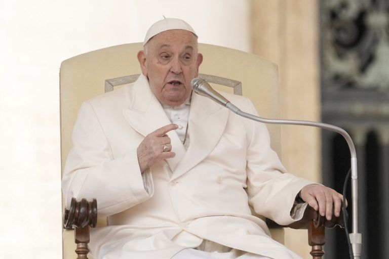 Letztes Jahr musste der Papst zwei Mal im Krankenhaus behandelt werden.AP/Medichini