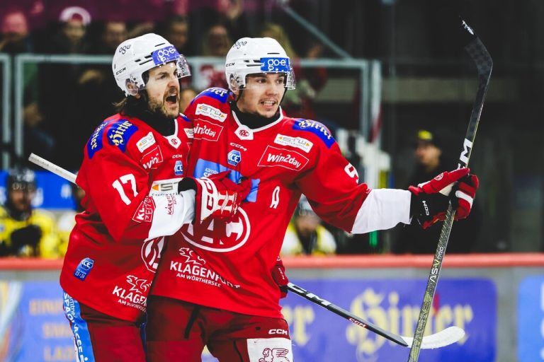 Manuel Ganahl (l.) brachte den KAC am Sonntag 1:0 in Front.GEPA