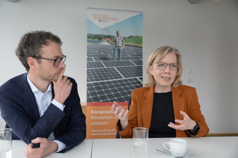 Ministerin Leonore Gewessler und Landesrat Daniel Zadra beim Interview.