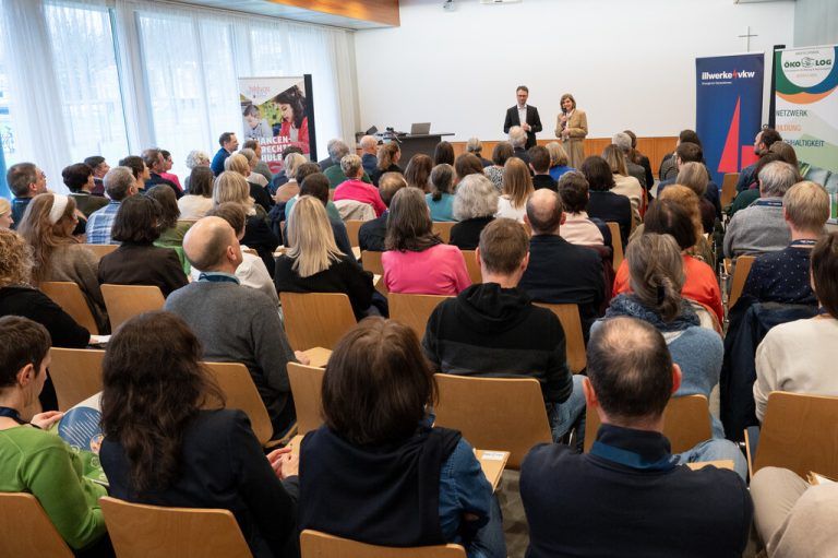 Rund 100 Lehrpersonen nahmen am Symposium teil.Land vorarlberg/serra