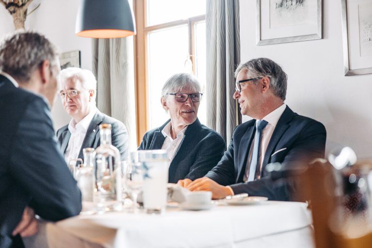 WKV-Präsident Hopfner (mitte) im Austausch mit Finanzminister Brunner.frederick sams