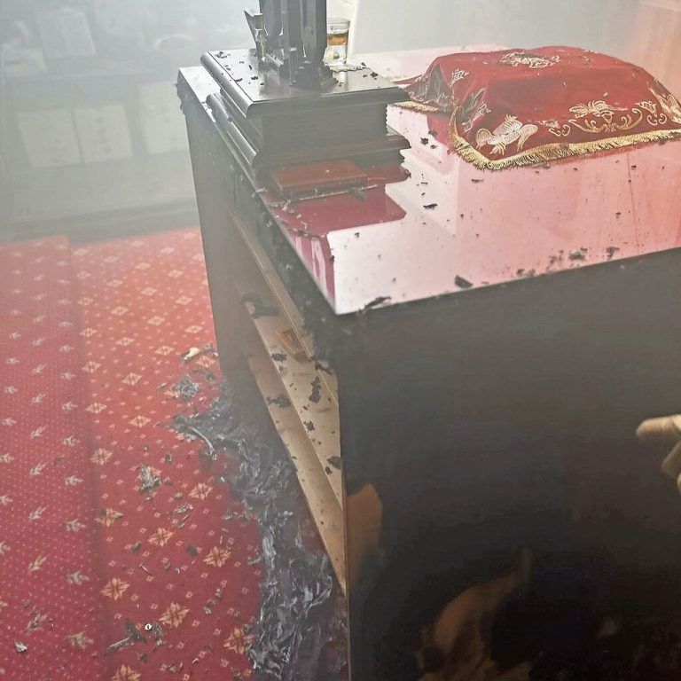 Brand in der Kirche. Feuerwehr Feldkirch Stadt
