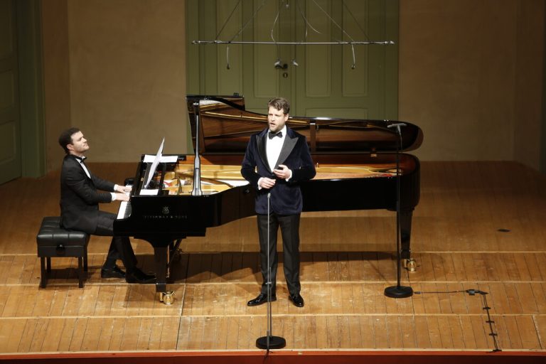 Das Minetti Quartett mit Nils Mönkemeyer (r.) und der Liederabend mit David Steffens und Ammiel Bushakevitz (oben).Schubertiade GmbH