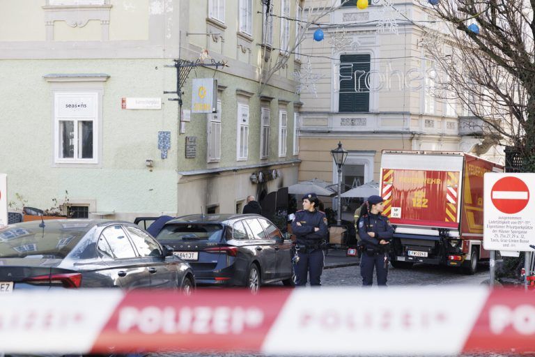 Der Brand ereignete sich an Silvester in einem Lokal in Graz.APA/ERWIN SCHERIAU
