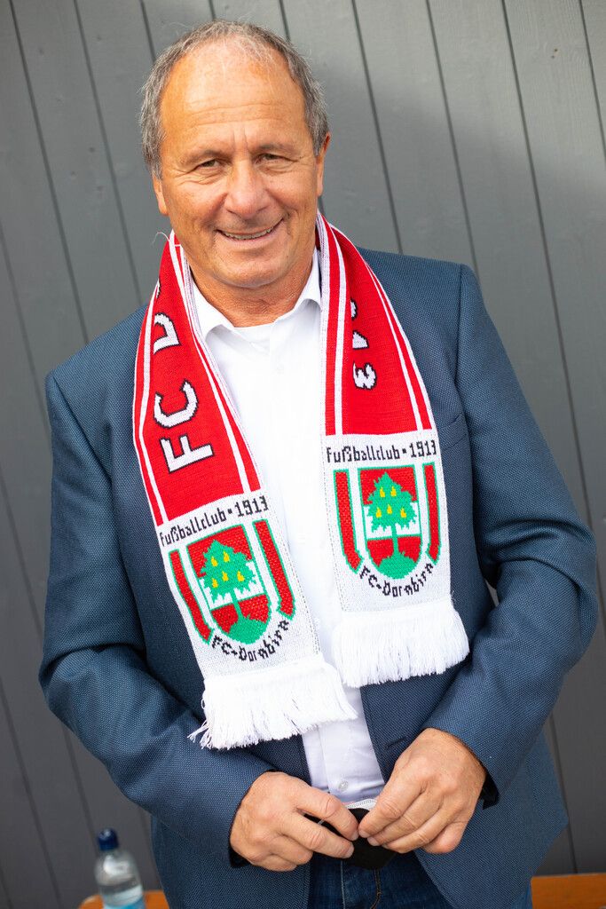 FCD-Boss Hubert Domig muss noch Unterlagen liefern.Hartinger