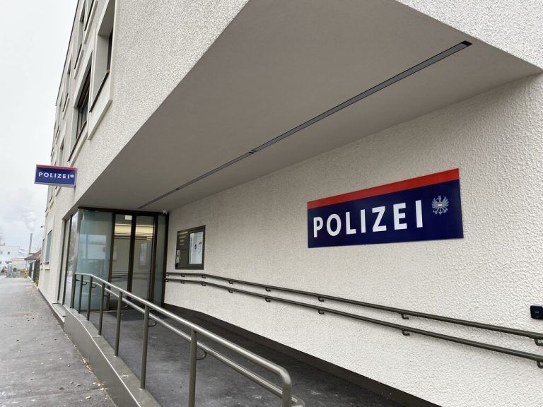 Gerhard Rauch (l.) erteilt den Spekulationen eine klare Absage. Christof Bitschi (r.) sieht dennoch Missstände im Personalmanagement der Polizei.mirjam mayer, maurice shorout, lPD,novak