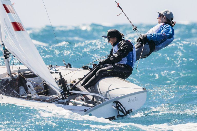 Lara Vadlau und Lukas Mähr haben mit den Rängen elf und drei einen soliden Auftakt vor Palma geschafft. Sailing Energy / Princesa Sofía Mallorca
