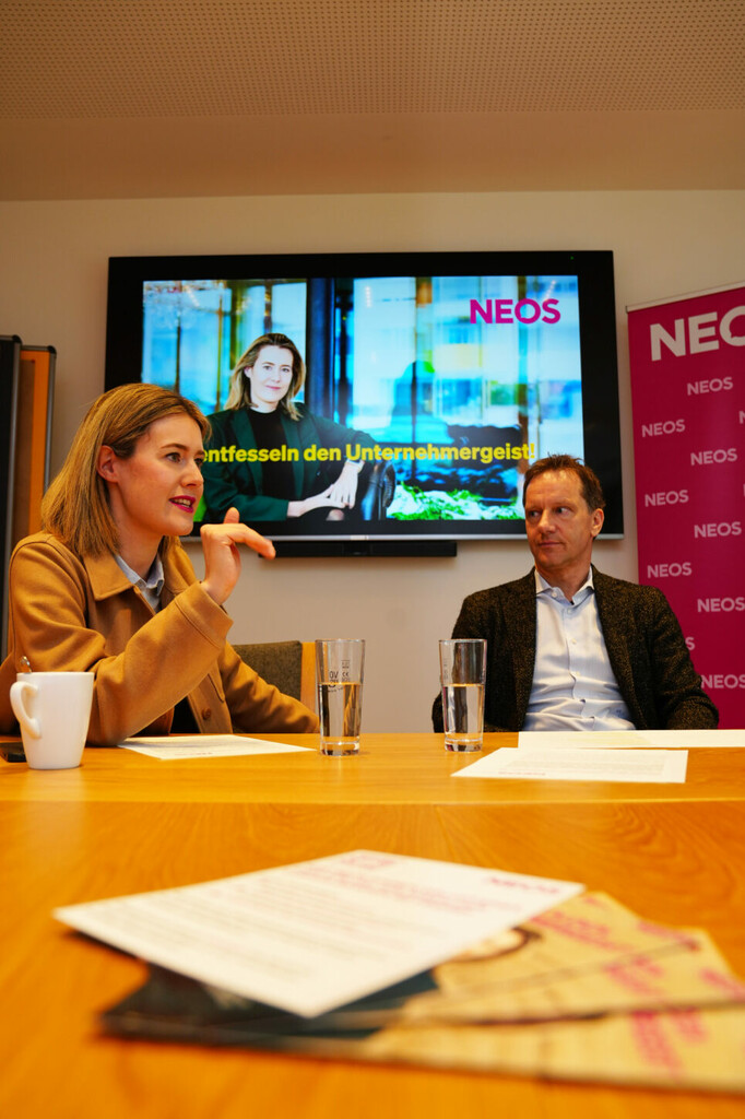 Neos-Landessprecherin Claudia Gamon und Wirtschaftssprecher Garry Thür.Neos