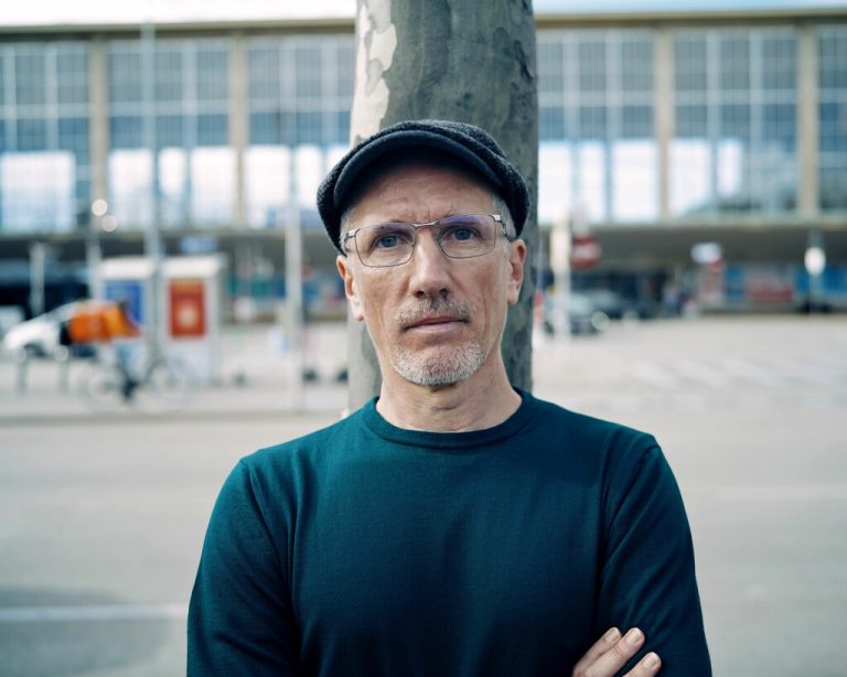 Autor Hans Platzgumer.⇒Mayr