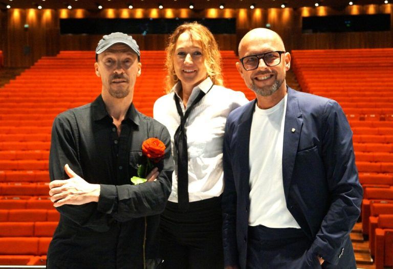 Der amerikanische Choreograf Richard Siegal (l.), Judith Reichart vom Kulturservice Bregenz und Bürgermeister Michael Ritsch.Ritter (7)