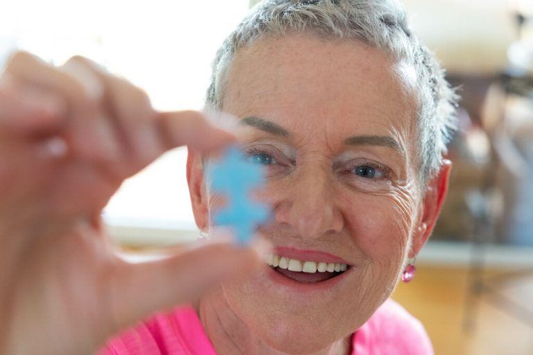 Karin Mokrosch fügt die vielen Puzzleteile mit ihren Klienten zu einem Gesamtbild zusammen.Klaus hartinger