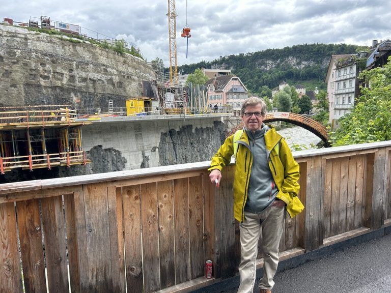 Projektleiter Wolfgang Errath vom Wasserverband Ill Walgau auf der Aussichtsplattform in der Kapfschlucht. Stadler, hartinger