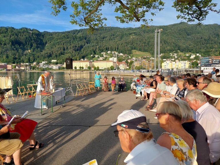 Die Messe am Bregenzer „Molo“ findet am 7. Juli bei gutem Wetter statt. Bei Sturm oder Gewitter findet sie drinnen statt.Elisabeth Metzler