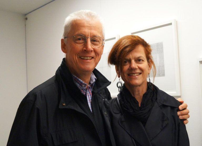 Galerist Erhard Witzel und Künstlerin Uta Belina Waeger.