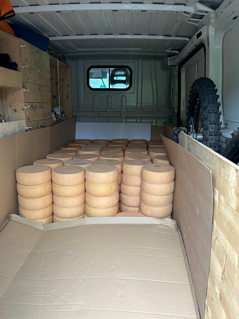 Große Käse-Ladung. deutscher zoll