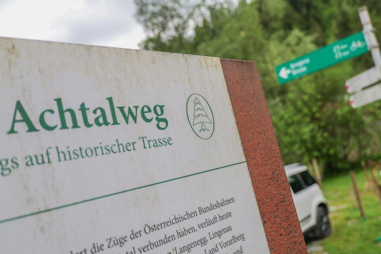 Im Achtal sei ein fortschreitender Zerfall eingetreten, jedoch würden Schäden jeweils kurfristig behoben. steurer