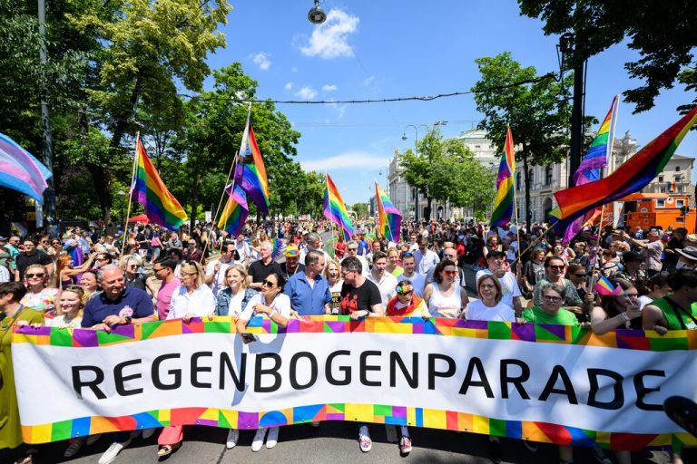 In Wien wurde ein Zeichen für die Liebe gesetzt. apa
