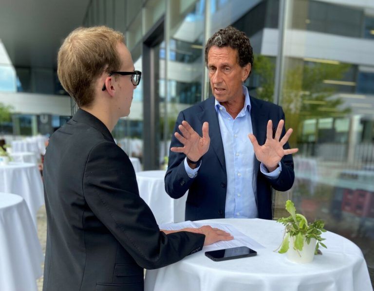 Julian Nida-Rümelin im Gespräch mit der NEUE.annika persson, diane von schoen