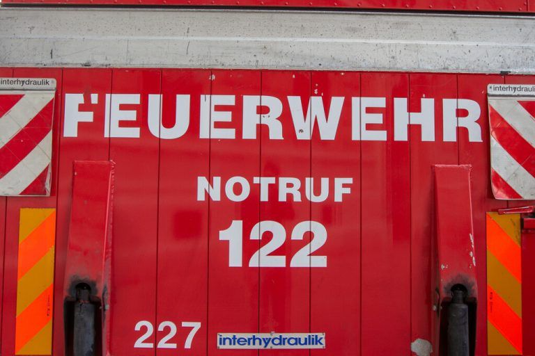 108 Feuerwehrleute waren im Einsatz. symbolbild/apa/lukas huter