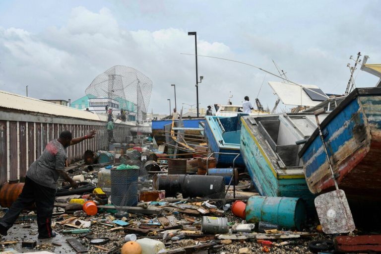 Auch in Bridgetown, der Hauptstadt von Barbados, hinterließ „Beryl“ eine Spur der Verwüstung. afp/randy brooks