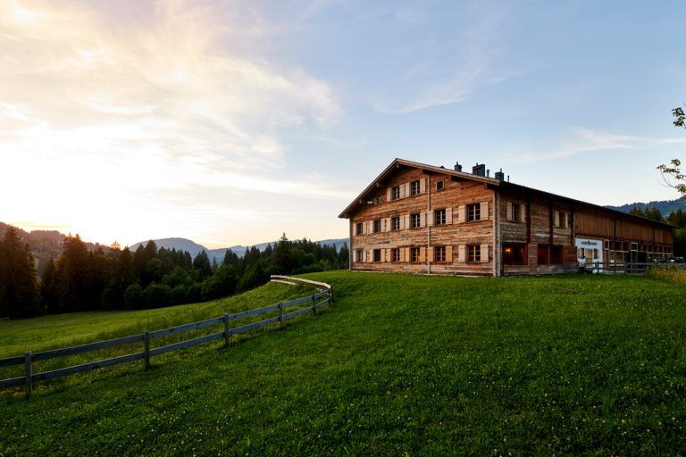 Die Alpe Krähenberg in Sibratsgfäll beschäftigt die Behörden seit Monaten. Kuhnle & Knoedler