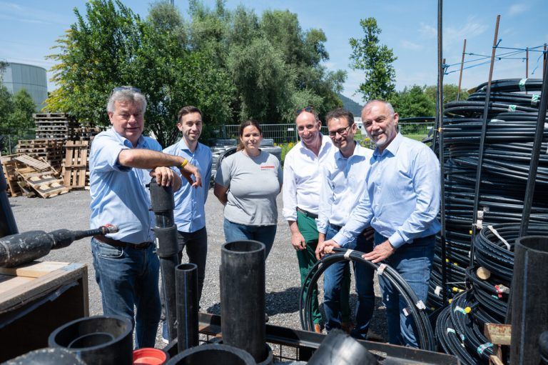 Kogler, Rauch und Zadra auf Firmenbesuch bei einem der Pioniere der Geothermie in Vorarlberg. VLK