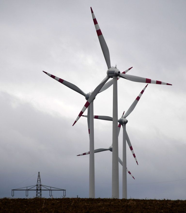 Messungen für potenzielle Windkraftanlagen werden erleichtert.Symbolbild/APA/Fohringer