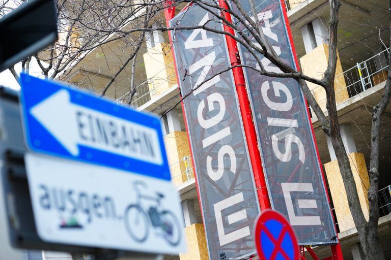 Oberlandesgericht Wien gab Finanzprokuratur recht, derzeit kann Signa Prime nicht in Treuhandverfahren abgewickelt werden. APA