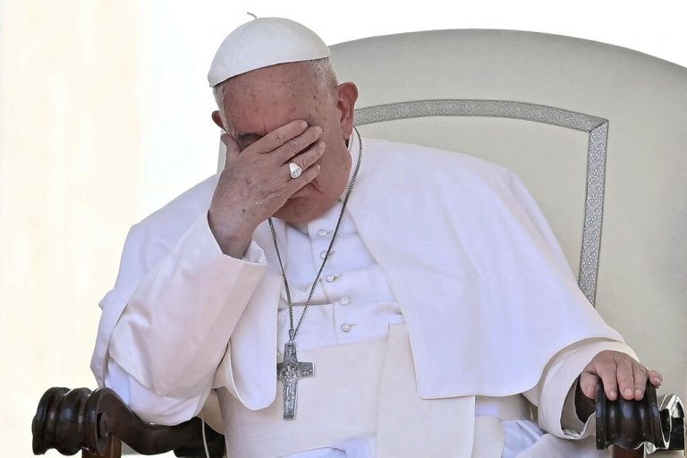 Papst Franziskus schickte nach jüngsten Angriffen ein Kommunique. AFP