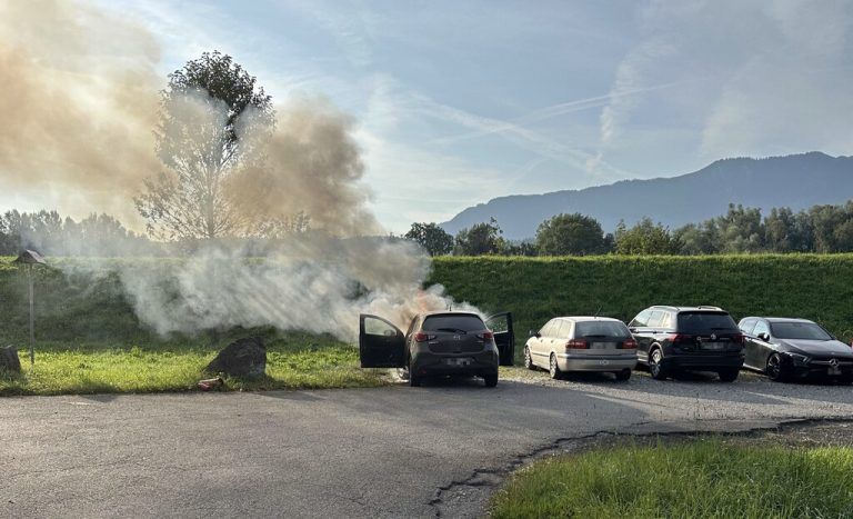 Brandursache ist mutmaßlich ein Defekt. ⇒kantonspolizei sg