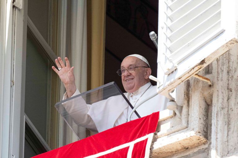 Der Papst fordert die Jugend zu mehr Mut für Entscheidugen auf.⇒Reuters/FRANCESCO SFORZA