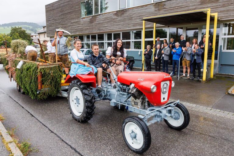 Ein großer Festumzug durfte bei der Jubiläumsfeier in Egg nicht fehlen.⇒hofmeister