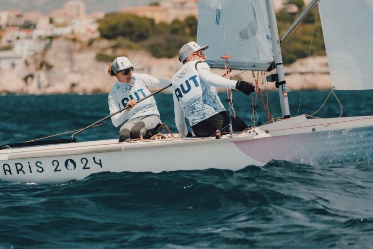 Lara Vadlau und Lukas Mähr im Einsatz vor Marseille. World Sailing