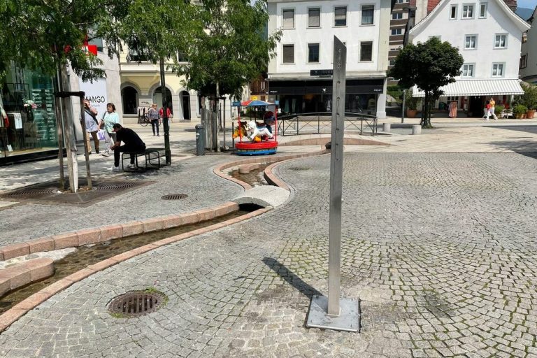 Neu: Sprühnebel im Zentrum.SD