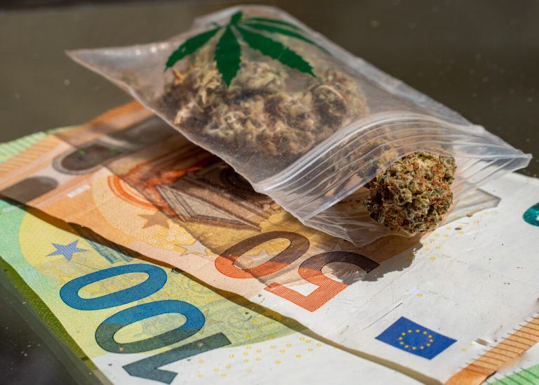 200 Euro verlangte der Dealer für 10,3 Gramm Cannabis.⇒Shutterstock