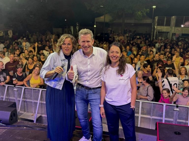 Moderatorin Raffaela Rudigier, AK-Präsident Bernhard Heinzle und Organistorin Petra Rumpl (v.l.).