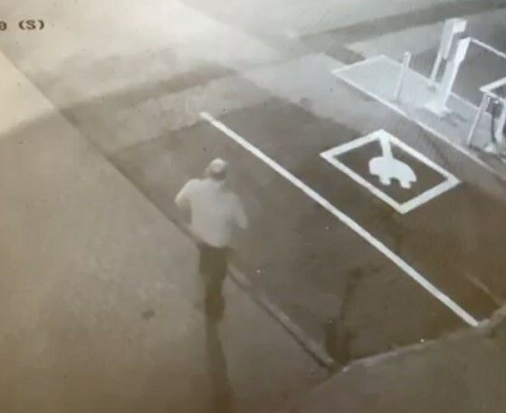 Wer kennt diesen Mann? Landeskriminalamt ersucht Bevölkerung um Unterstützung. ⇒lka