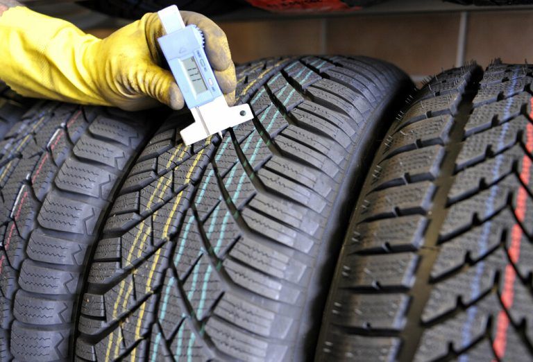Ab 1. November gilt wieder die Winterreifenpflicht. ⇒dpa/seeger