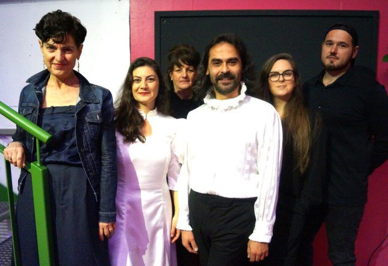 Brigitte Walk, Özge Dayan-Mair, Suat Ünaldi, Sarah Mistura, Marco Feldmann und Sandra Münchow.⇒ritter (7)