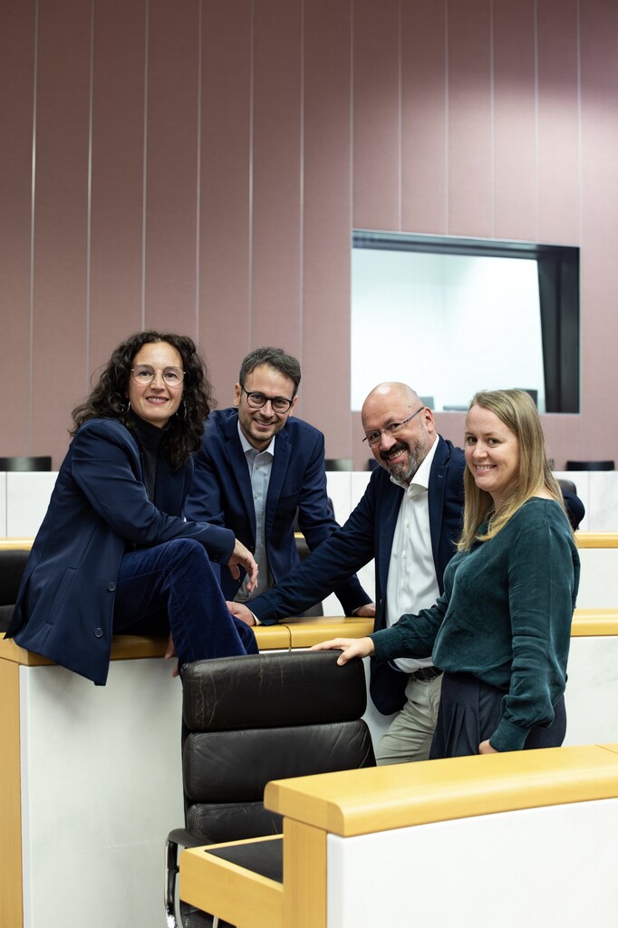 Der neue Grüne Klub: Die stellvertretende Klubobfrau Eva Hammerer, Klubobmann Daniel Zadra, Bernie Weber und Christine Bösch-Vetter (von links). ⇒gk