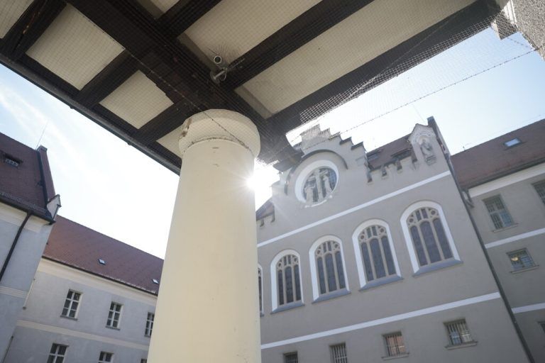 Der Prozess fand am Landesgericht Feldkirch statt.⇒Hartinger
