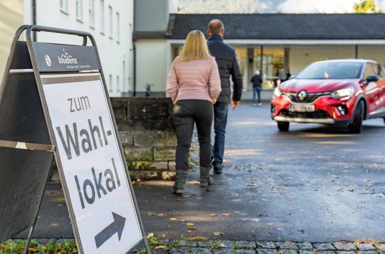 Jeder fünfte Vorarlberger gibt seine Stimme per Wahlkarte ab und erspart sich somit den Weg zum Wahllokal. ⇒Steurer