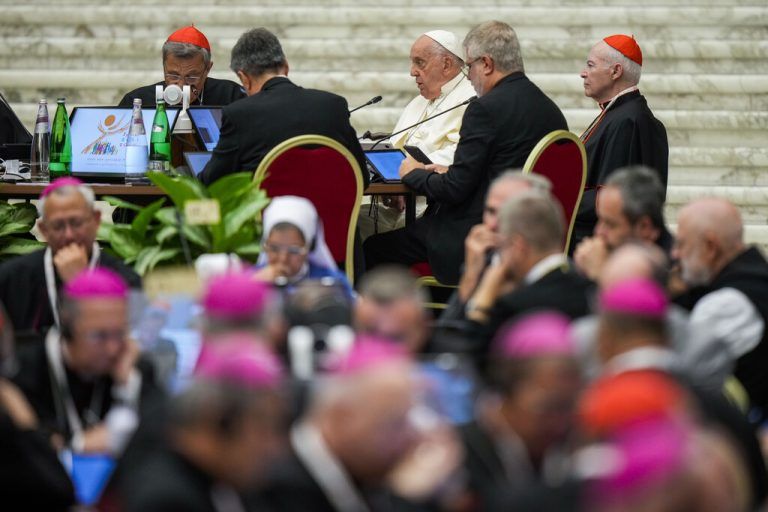 Papst Franziskus leitete die Bußakt der Kirche für Verfehlungen. ⇒ap/medichini