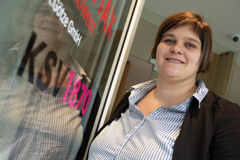 Regina Nesensohn. ⇒Hartinger