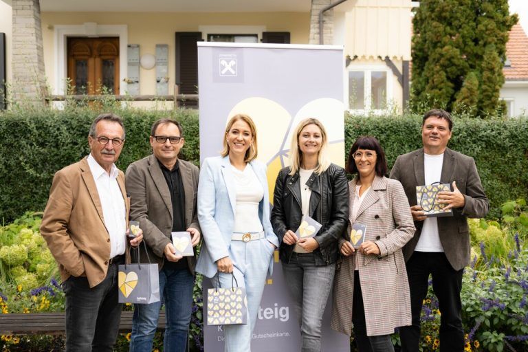 V.l.: Walter Eberle, Gerhard Ascherl, Evelyn Dorn, Nadine Bischof, Ramona Schley und Thomas Schierle.⇒Hofsteig-Card, wpa