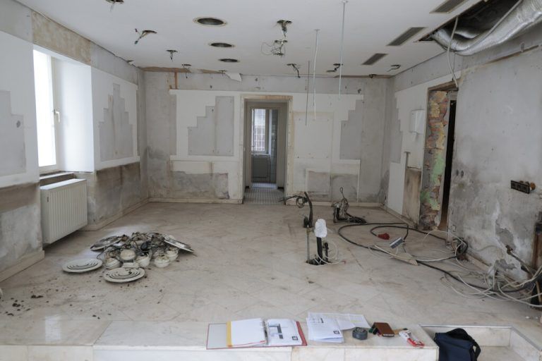 Wo jetzt noch eine Baustelle ist, kommt bis zur Eröffnung im Jänner eine Lounge hin.